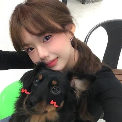 穿着旗袍的女孩